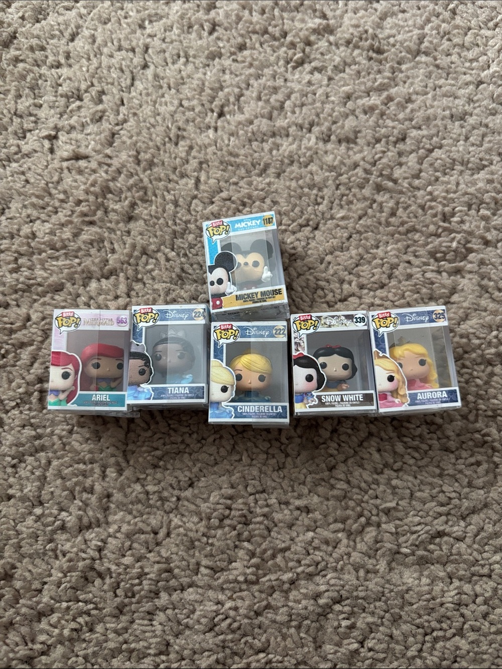 Disney itty bitty funko pops